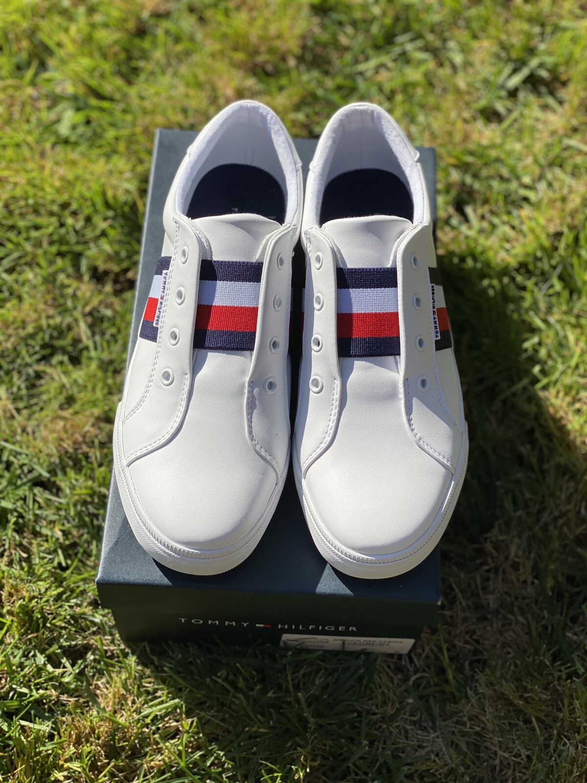 tommy hilfiger fly sneakers