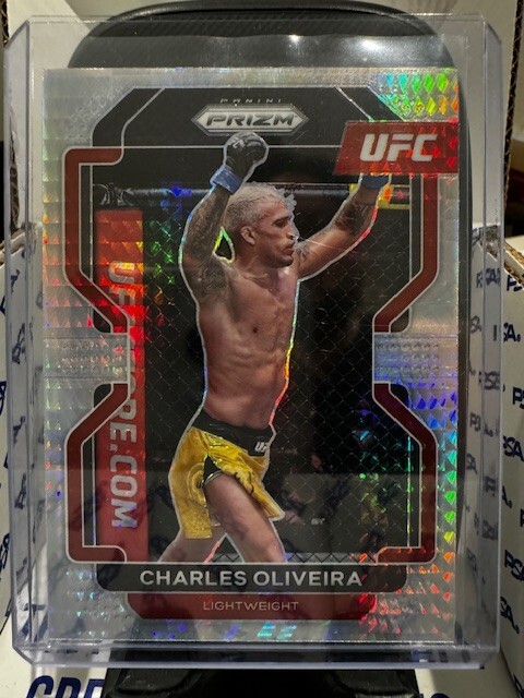 2022 Panini Prizm UFC Prizms Hyper #189 Charles Oliveira
