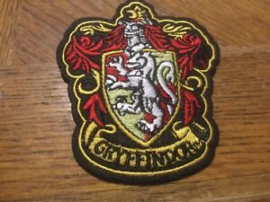 HARRY-POTTER-House-of-Gryffindor-Large-Crest-Logo-New-Embroidered-Iron-On-Patch
