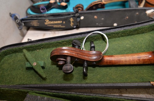 2 violins for restoration JM Stiner 1746 & Mills 1910 cases & 1 bow parts repair - Picture 5 of 15