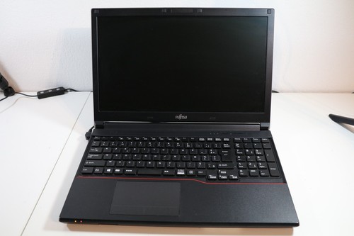 Fujitsu LIFEBOOK A574 - Intel Core i5 4th - 8 Go de RAM - SSD 256 JAPONAIS - Photo 2/6