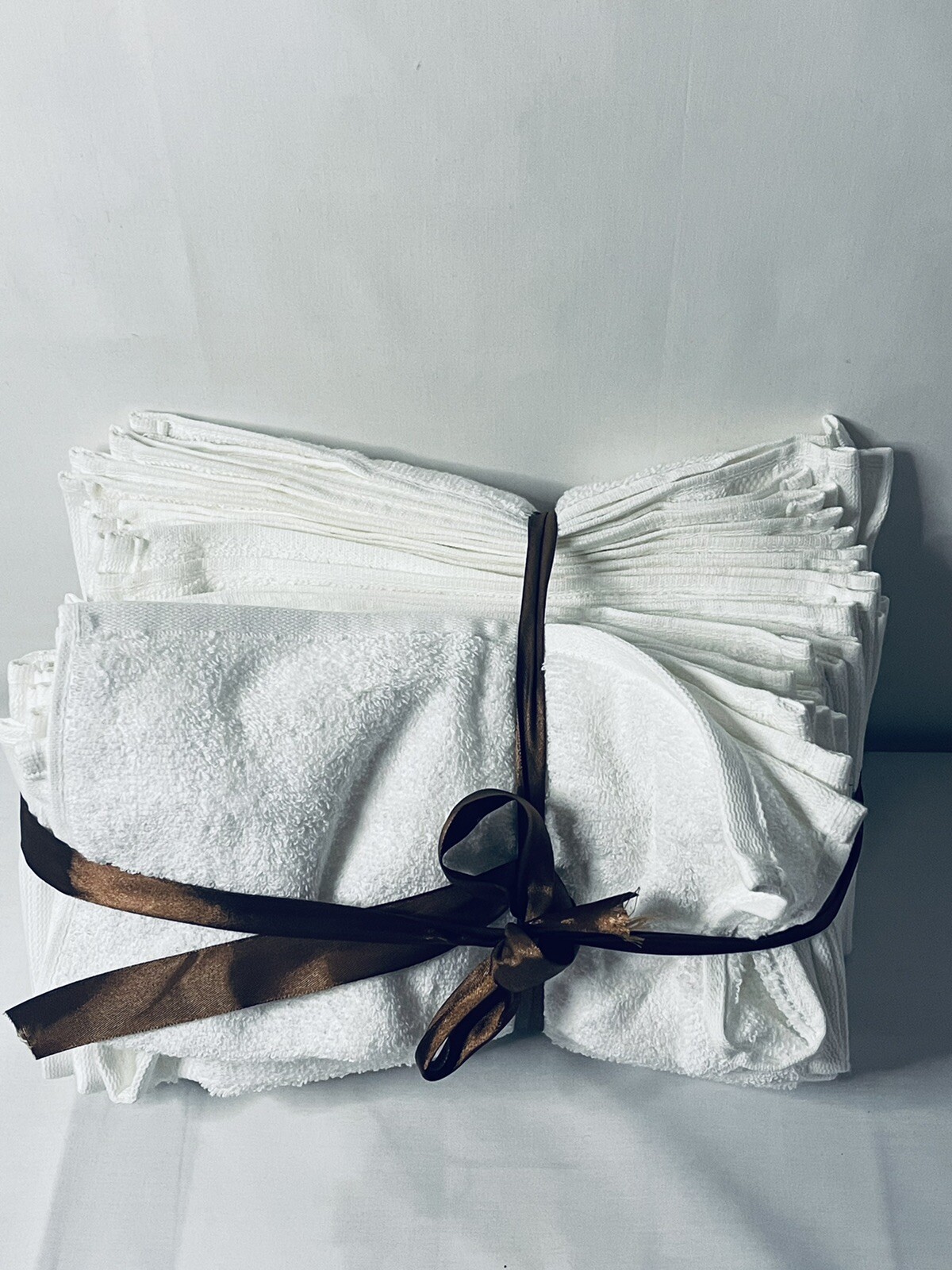 Grandeur Hospitality 24 Washcloths 100 Cotton Washcloths 24Pack White