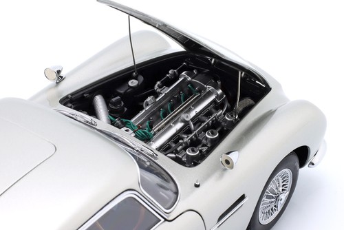 New AUTOart Aston Martin DB5 Goldfinger 1:18 Model Car Silver 70296 KidBX - Foto 10 di 10