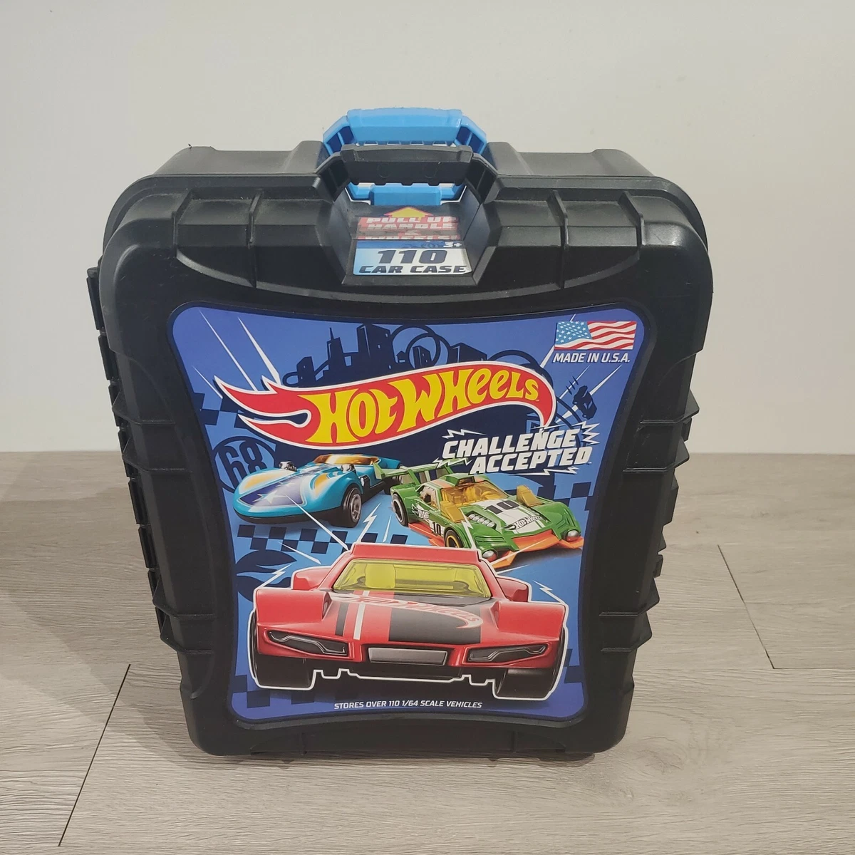 Hot Wheels 110 Car Carrying Case Storage Organizer Suitcase Rolls Made in  USA