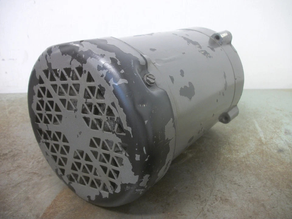 BALDOR 1/2HP 56C TEFC AC MOTOR VM3538 460VOLT 3PH 1725HP - Image 3 of 4