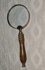  BRASS MAGNIFYING GLASS HAND HELD - BRASS MAGNIFIER WOODEN HANDLE - OFFICE — photo 1