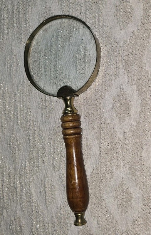  BRASS MAGNIFYING GLASS HAND HELD - BRASS MAGNIFIER WOODEN HANDLE - OFFICE