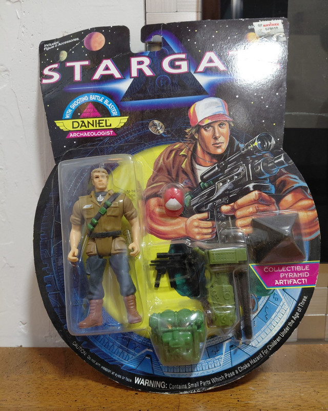 Hasbro Stargate SG-1 Daniel Jackson Archaeologist Figure w/ Battle Blaster 1994
