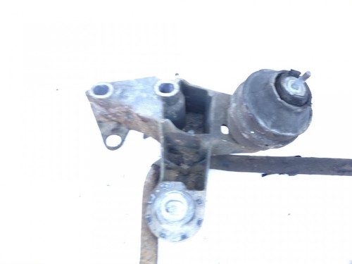 8d0199351 Motorhalterung und Getriebe (Motorhalterung)  Audi A4 DE1084497-68