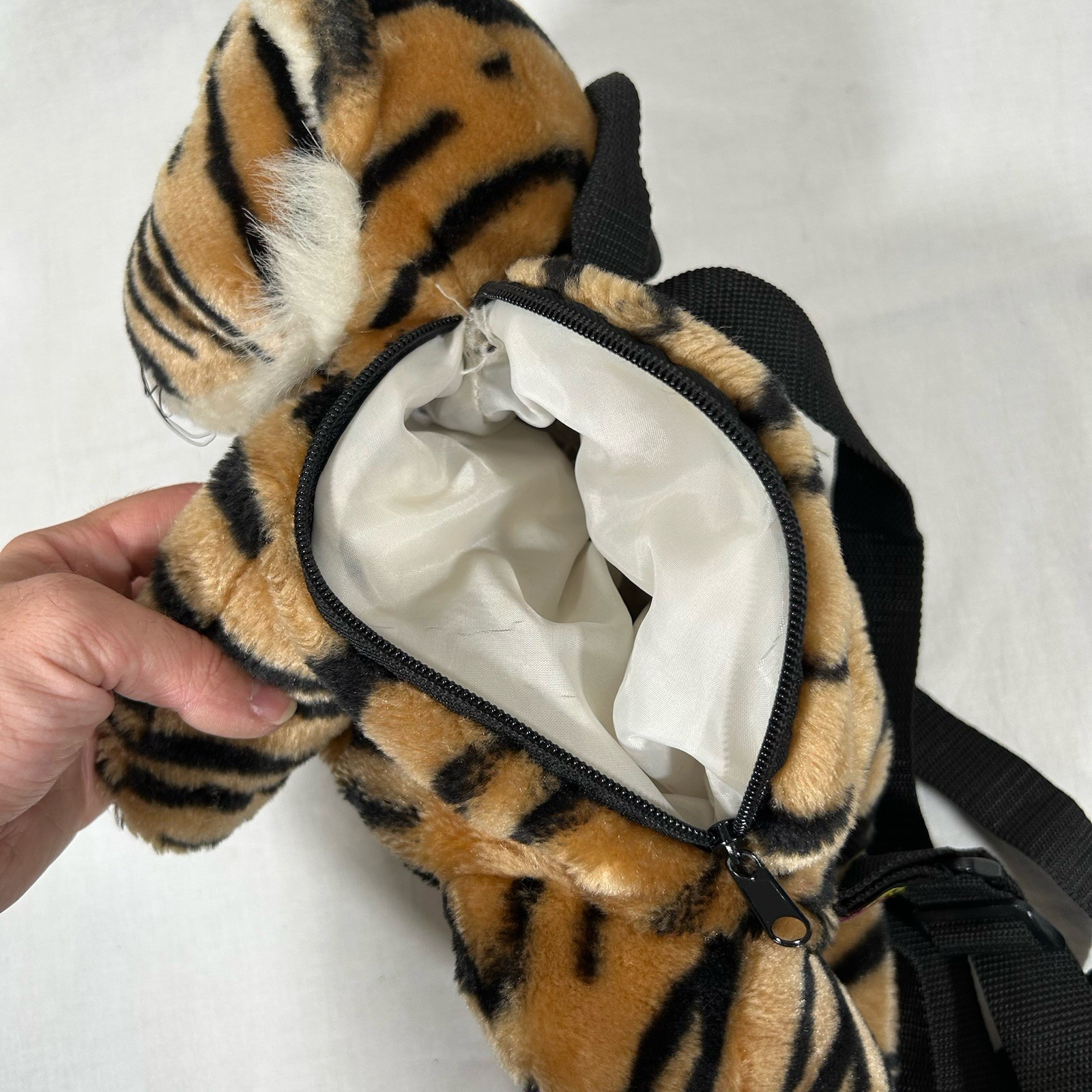 Vintage Jay-Gur Gurilla Biscuit Plush Tiger Stuffed Animal Backpack Bag 1995 image 4