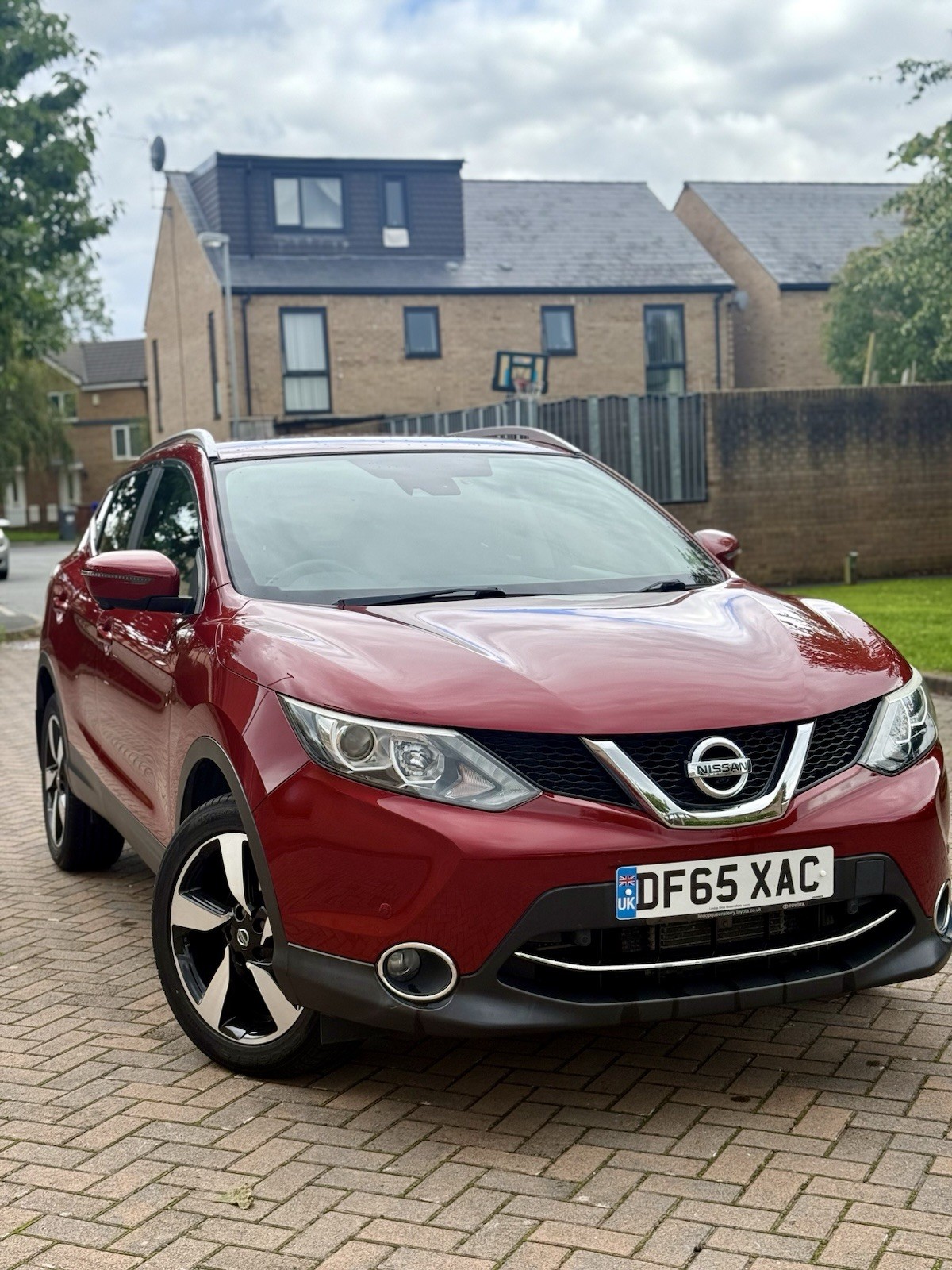 Nissan Qashqai 2015 NTEC Automatic, 1 Owner, ONLY 44,762 Miles, 2 Keys, MOT09/27