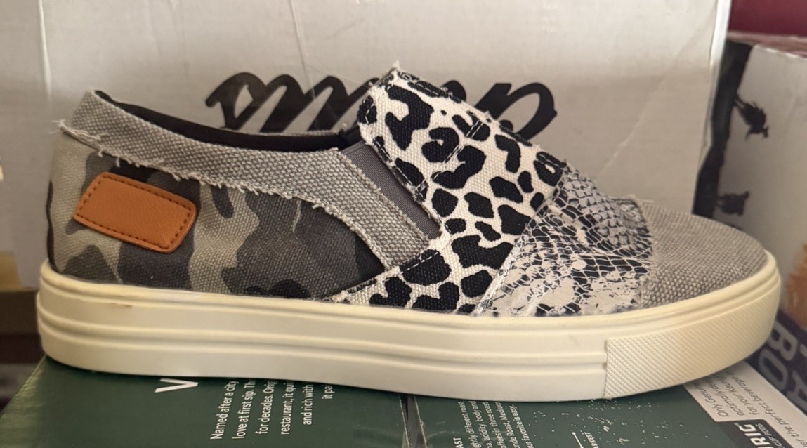 Black Gray Print Camo Size 8 M Us