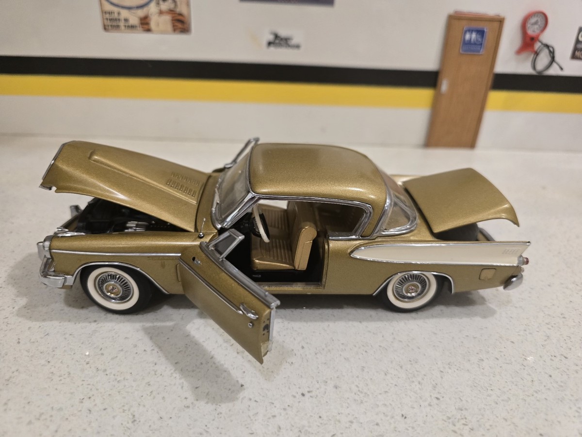 自動車 DANBURY MINT 1957 Studebaker Danbury Mint 1:24 Scale Diecast Car 1957 Studebaker Golden Hawk | eBay