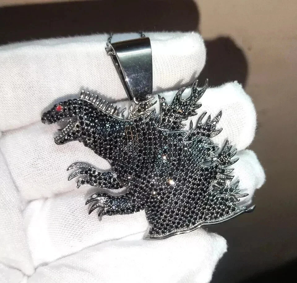 Colgante Godzilla espinela negra redondo creado en laboratorio de 2 quilates chapado en oro negro de 14 quilates Foto 3 de 4