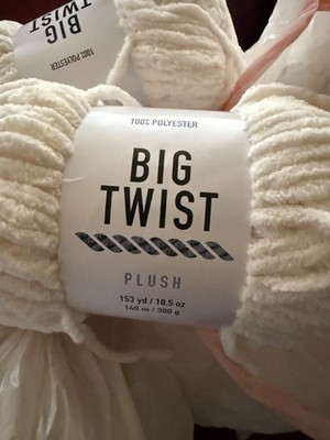 Big Twist Plush White Yarn 153yds 10.5oz Super Bulky (6) Skein