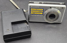 Sony Cyber-Shot DSC-S750 7.2MP Digital Camera Silver w Charger - See Description