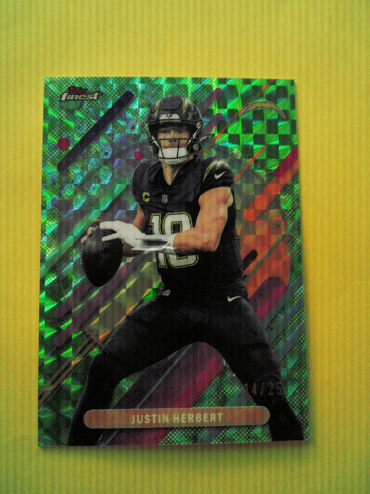 Justin Herbert #239 - 2025 Topps Finest _ RARE Green Geometric -  14 of 25