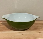 Vintage Pyrex 444  / 4Qt Cinderella Mixing Bowl Avocado Green White Interior USA