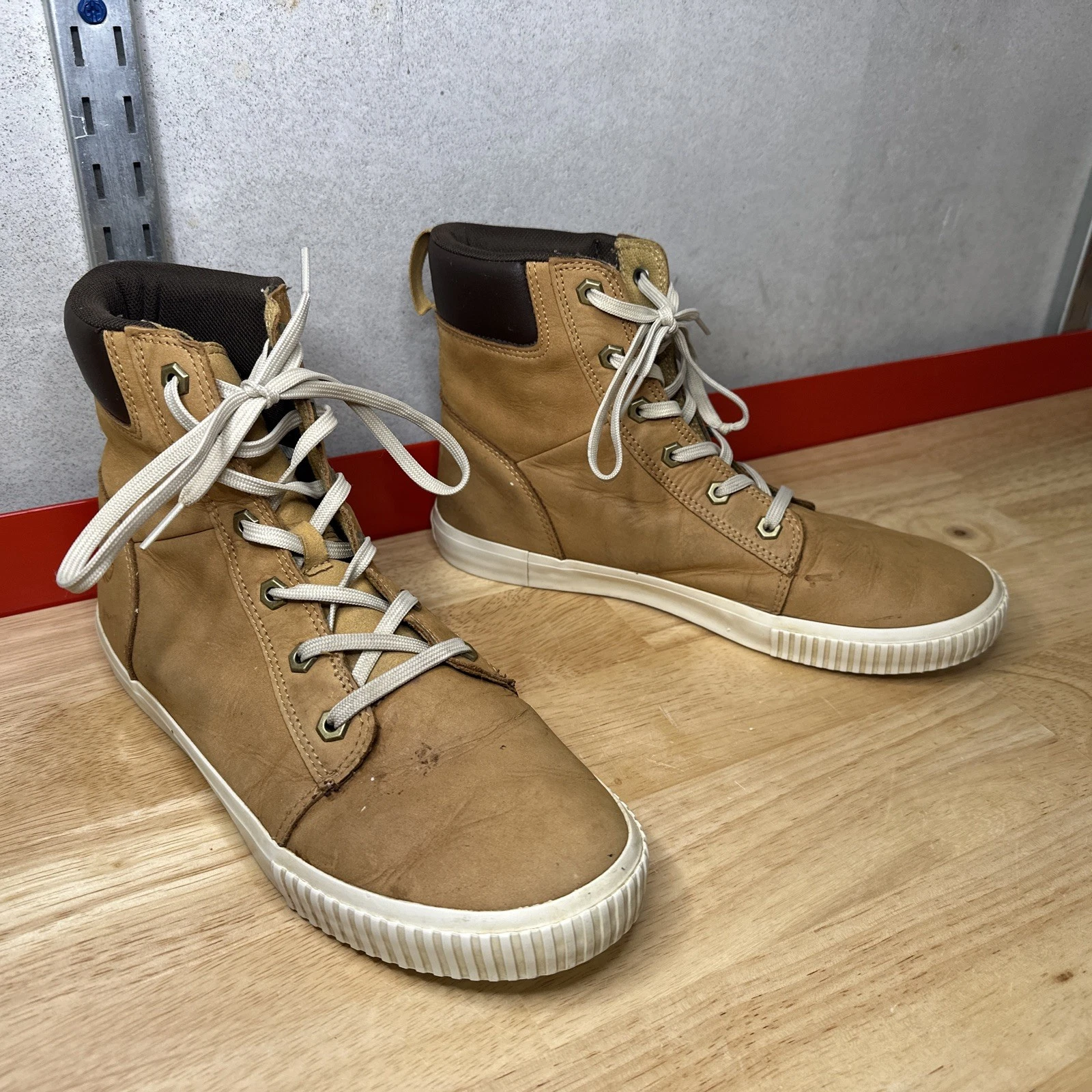 Stivali sneaker Timberland da donna taglia 11 Skyla Bay 6 pollici in nabuk di grano A2C3S