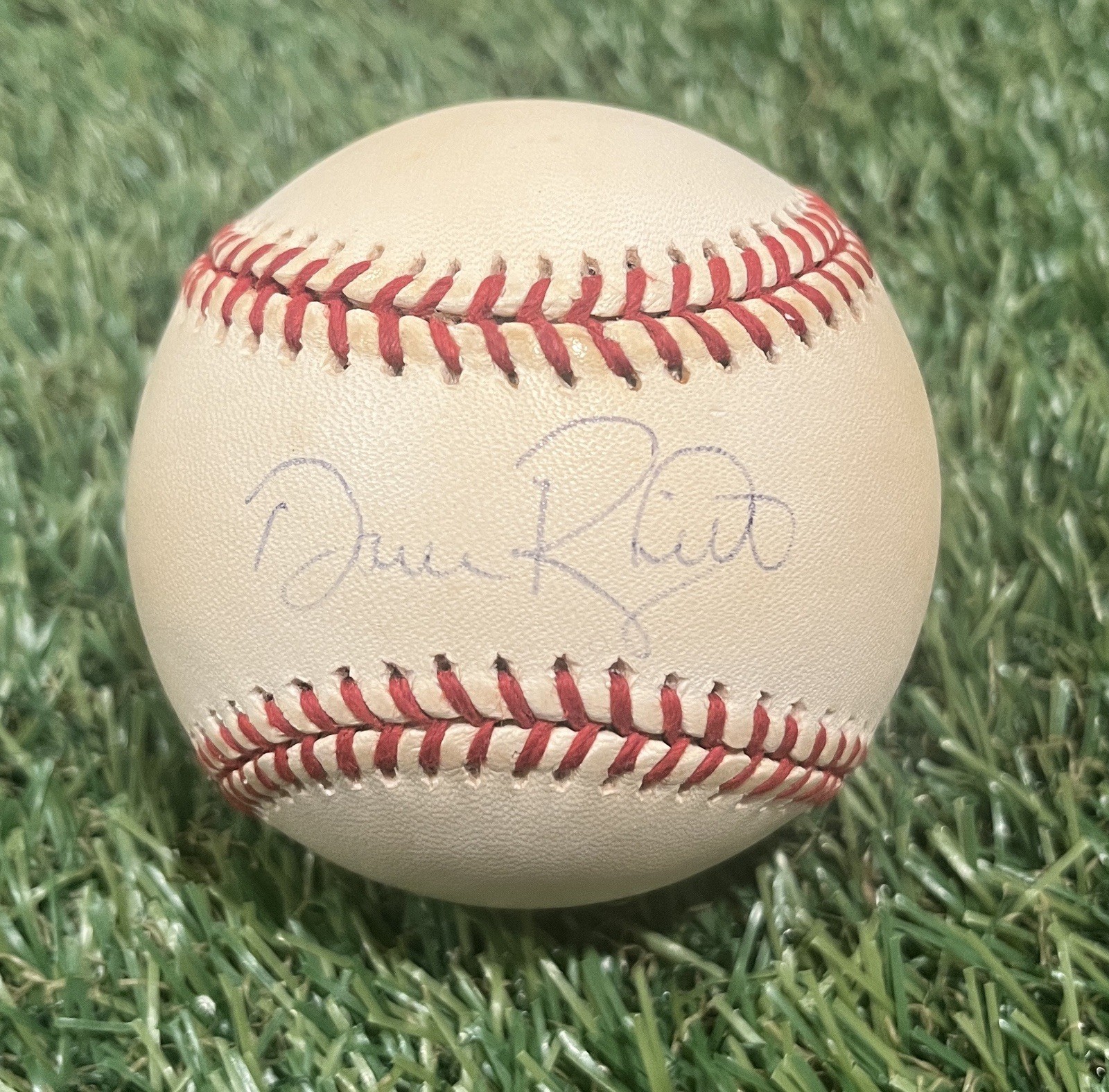 Dave Righetti Autographed Official Manor League Baseball (Yankees, Giants)