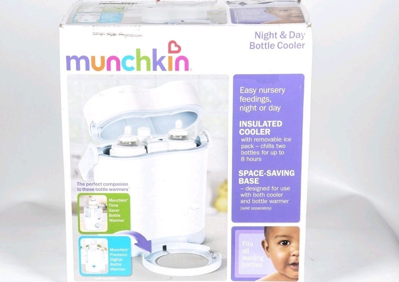 Munchkin Night & Day Bottle Insulatated Cooler - No Box/Only Cooler - Never Used