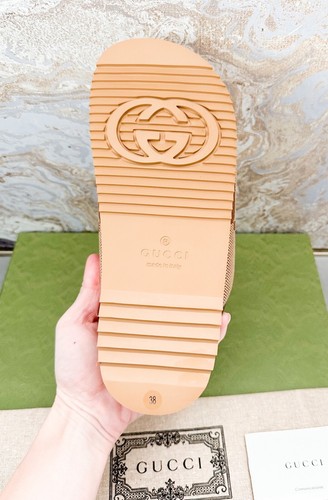 Gucci Monogram Jumbo GG Angelina Platform 55mm Slide Sandals - 第 9/9 張圖片