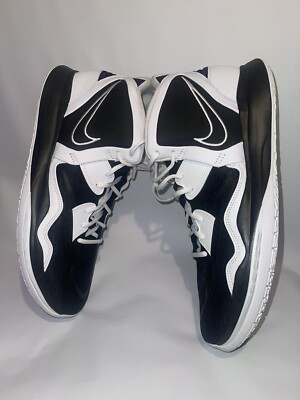 NIKE Kyrie Infinity TB Oreos Men display picture 1