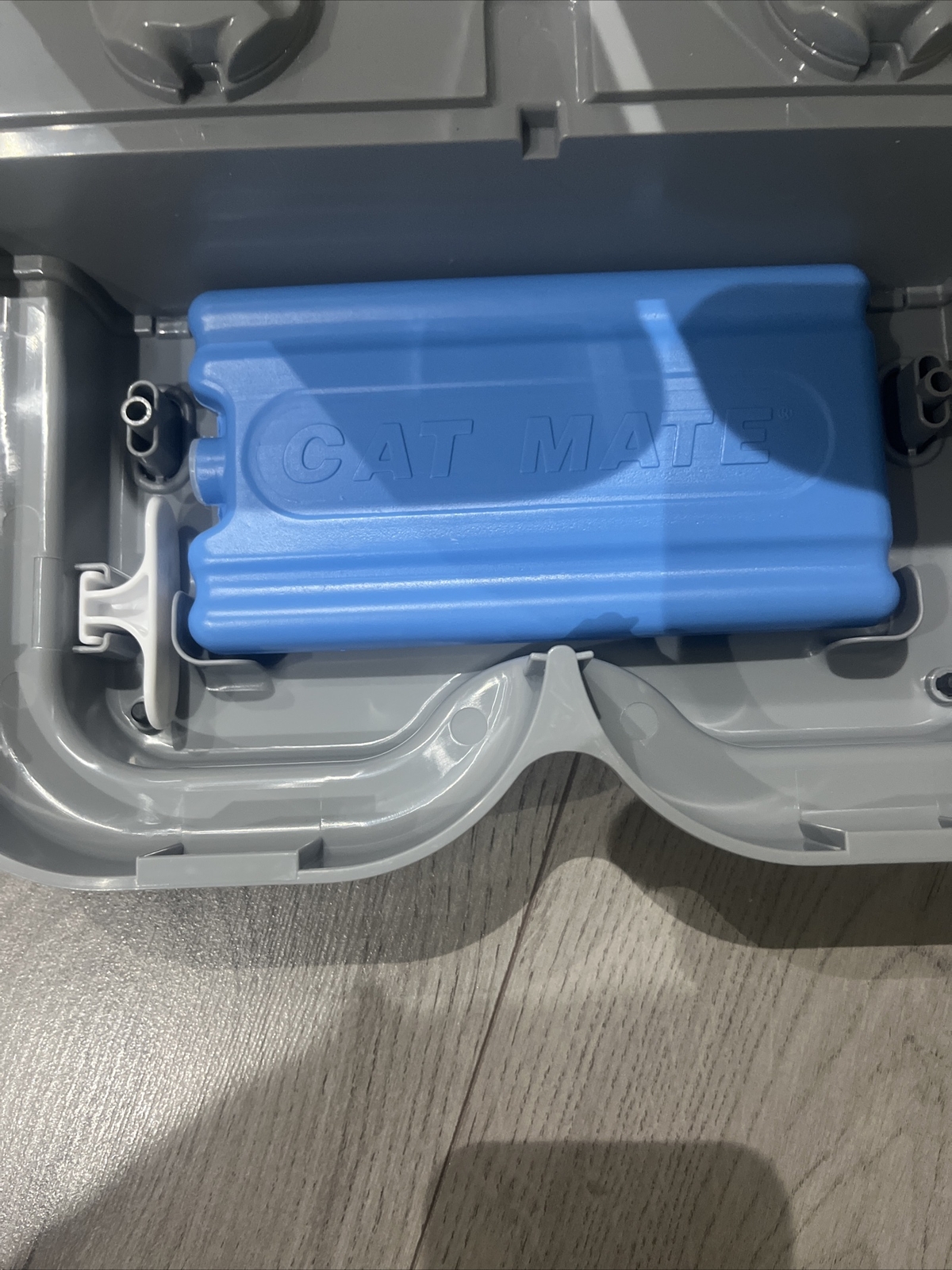 Cat Mate C200 2 Bowl Automatic Pet Feeder White 35368004018 eBay