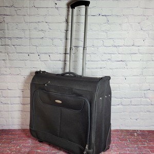 samsonite suit luggage