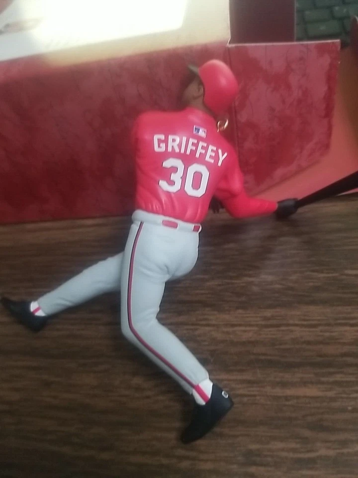 KEN GRIFFEY,JR 2000 HALLMARK KEEPSAKE 圣诞树装饰,辛辛纳蒂红 — 第 2/4 张图片