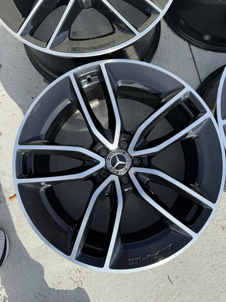Mercedes-Benz GLE AMG 22” Wheels  - Image 2 of 4