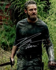 Ross Marquand as Aaron in the Walking Dead Autographed 8x10 Photo