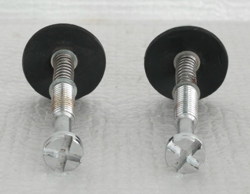 Dual 1215 Turntable Part : Shipping Screw Set ( Transit Screw ) - Picture 3 of 4