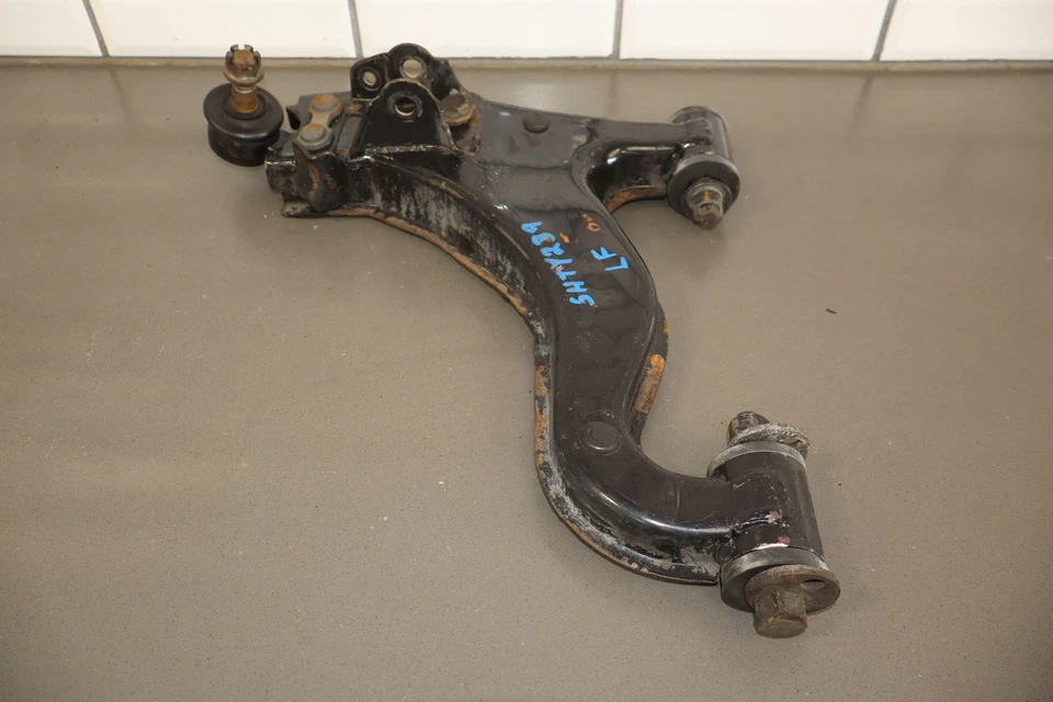 Brazos de control superiores e inferiores delanteros izquierdo no turbo Toyota Supra MK3 86-92 Foto 2 de 4