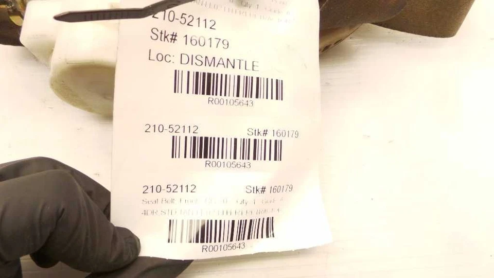 98 99 00 LEXUS GS300 LADO CONDUCTOR MONTAJE CINTURÓN SEGURIDAD DELANTERO  Foto 3 de 4