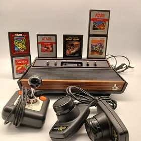 ATARI CX2600 VIDEO CONSOLE