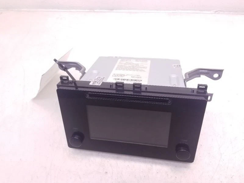 17-18 TOYOTA COROLLA РАДИО/СТЕРЕО СЕНСОРНЫЙ ДИСПЛЕЙ БЛОК В СБОРЕ - Изображение 2 из 4