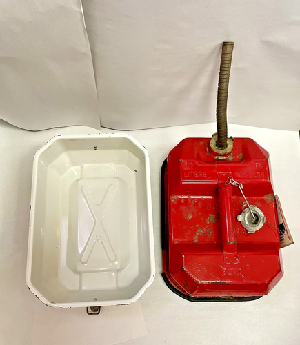 VINTAGE BLITZ FUEL & TOOL MATE USMC METAL GAS CAN 1.5 GALLONS SPOUT SH1 - Picture 7 of 11