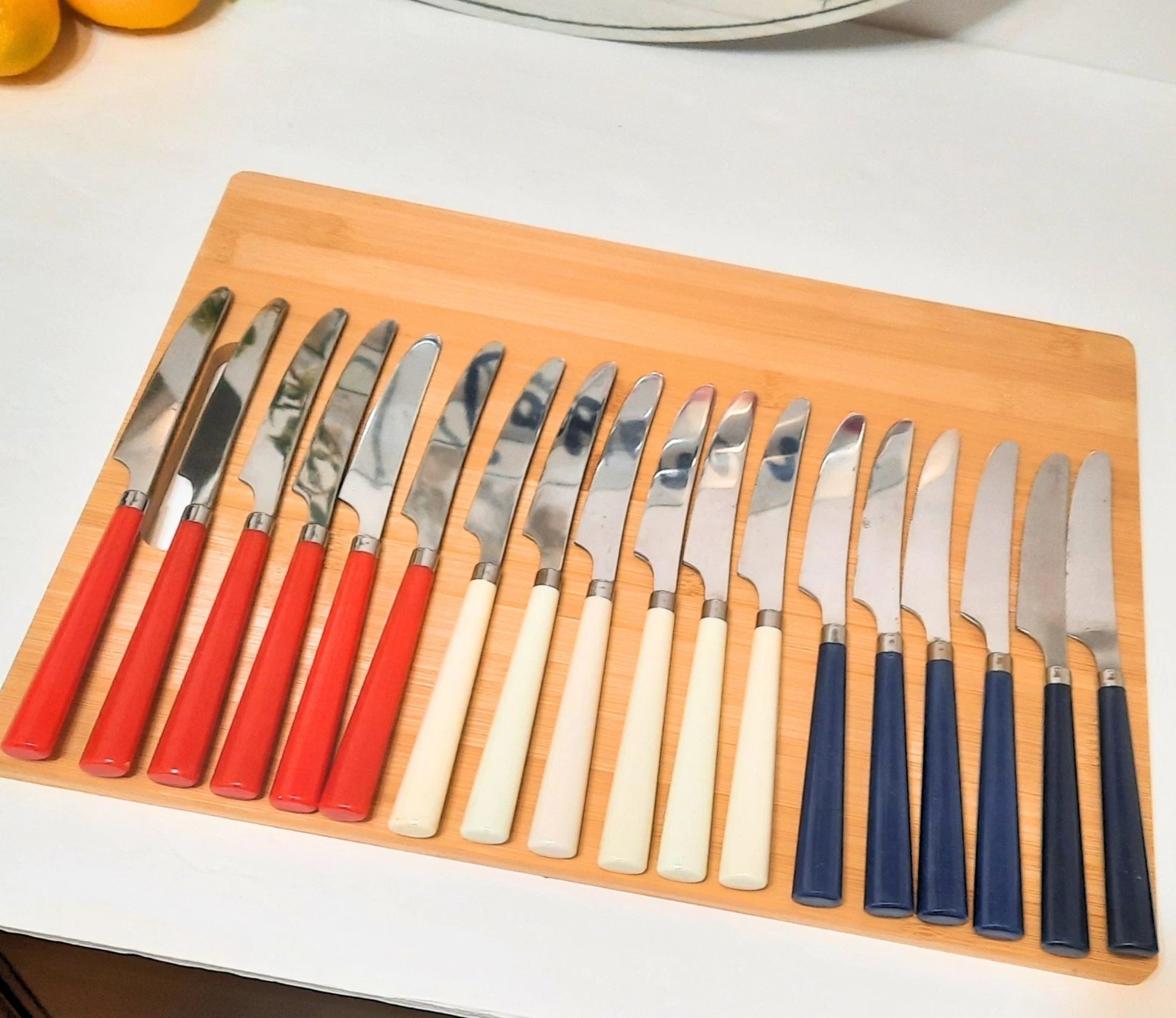 VTG July 4th BBQ Knives Red White Blue 18 pcs MCM Stainless Blade Colored Handle