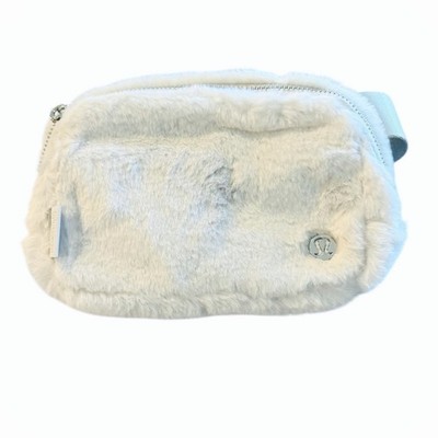 Lululemon Everywhere Belt Bag 1L Plush Fleece Bone White Silver Hardware New