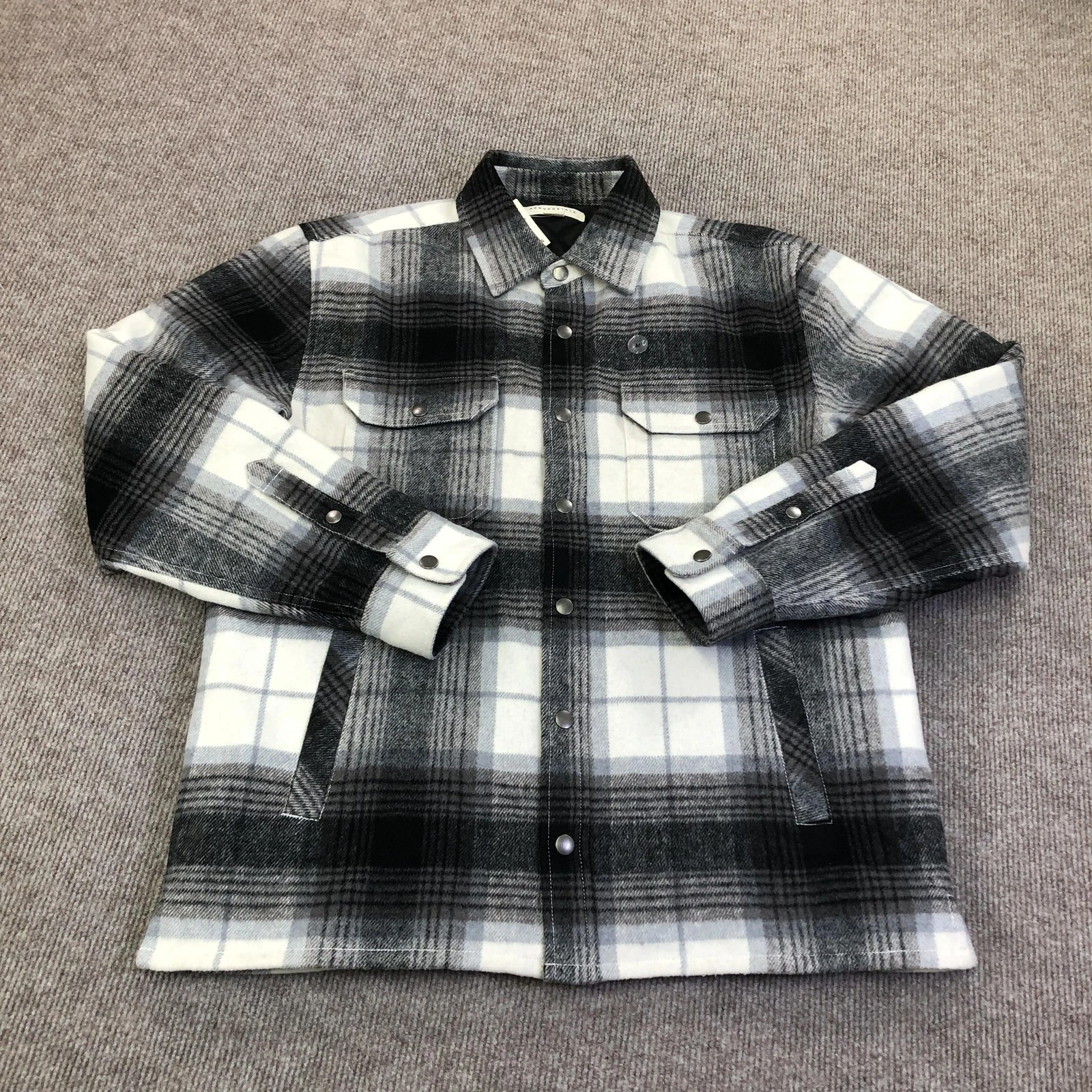 Aeropostale Jacket Mens Medium Gray Plaid Flannel Quilted Snap Shirt Jacket