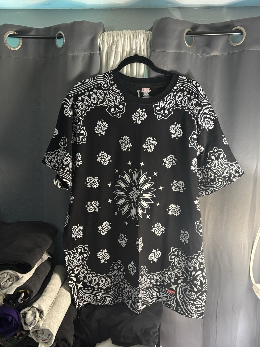 Supreme × Hanes Bandana Tagless Tee Short Sleeve T-Shirt Size XL  