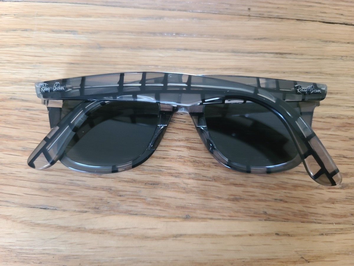 Ray Ban Wayfarer RB2140 1084 50 o 22 3N Series #6 Green Ray Ban Wayfarer RB2140 1084 50 o 22 3N Series #6 Green