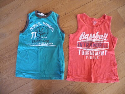 Set: 2x Jungen Tanktops Trägershirts 140 rot grün Baseball u.a. Sommer