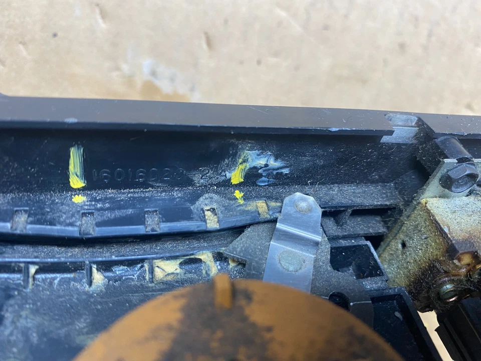 Pontiac Firebird 1982 a 1985 panel de calefacción de control de clima D2102 OEM DG1 Foto 4 de 4