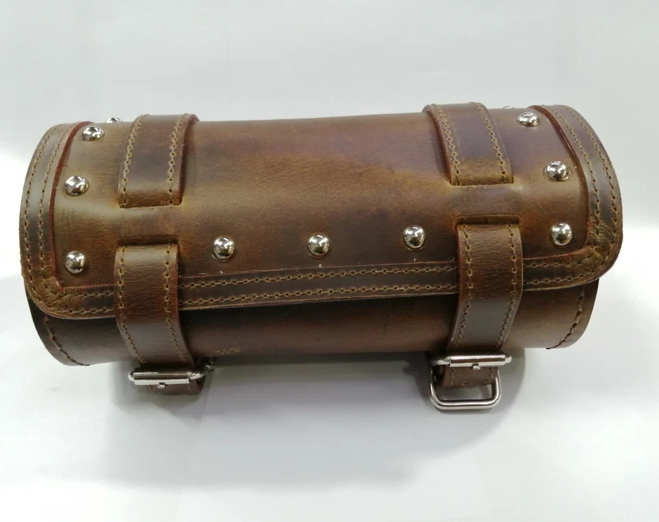 PURE LEATHER TOOL BAG WITH STUD FIT FOR ROYAL ENFIELD MOTORCYCLE IN RUSTY BROWN Foto 3 de 4