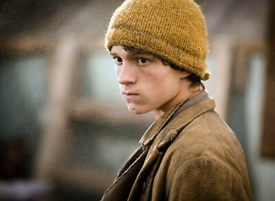 PHOTO IN THE HEART OF THE OCEAN - TOM HOLLAND SIZE 11X15 CM #1