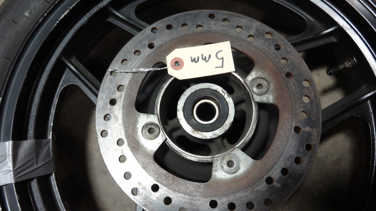 キャン 1987 Kawasaki ZX750-F Ninja ZX 750 K519. rear wheel rim 18in
