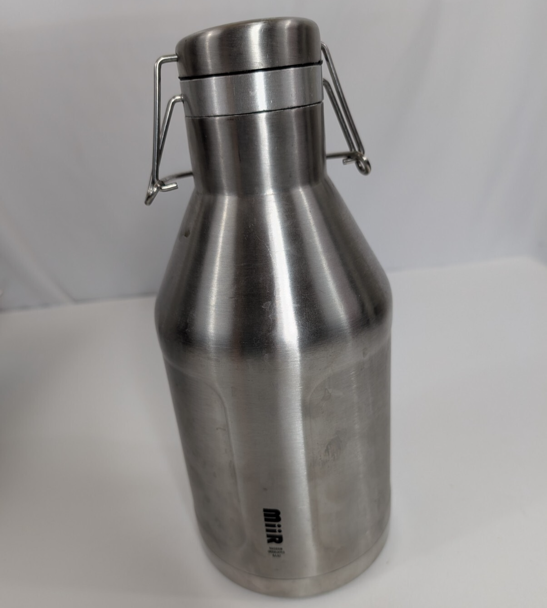 パタゴニア patagonia ミアー　miir 64oz グラウラー Patagonia Provisions Miir 64 OZ Growler Coated Hot Cold Bottle