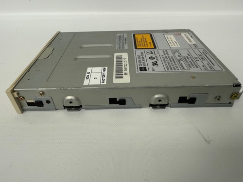 TOSHIBA XM-4101BME 4X 50 PIN SCSI CD-ROM DRIVE SLIMLINE IBM 06H2150 06H5055 - Afbeelding 4 van 4
